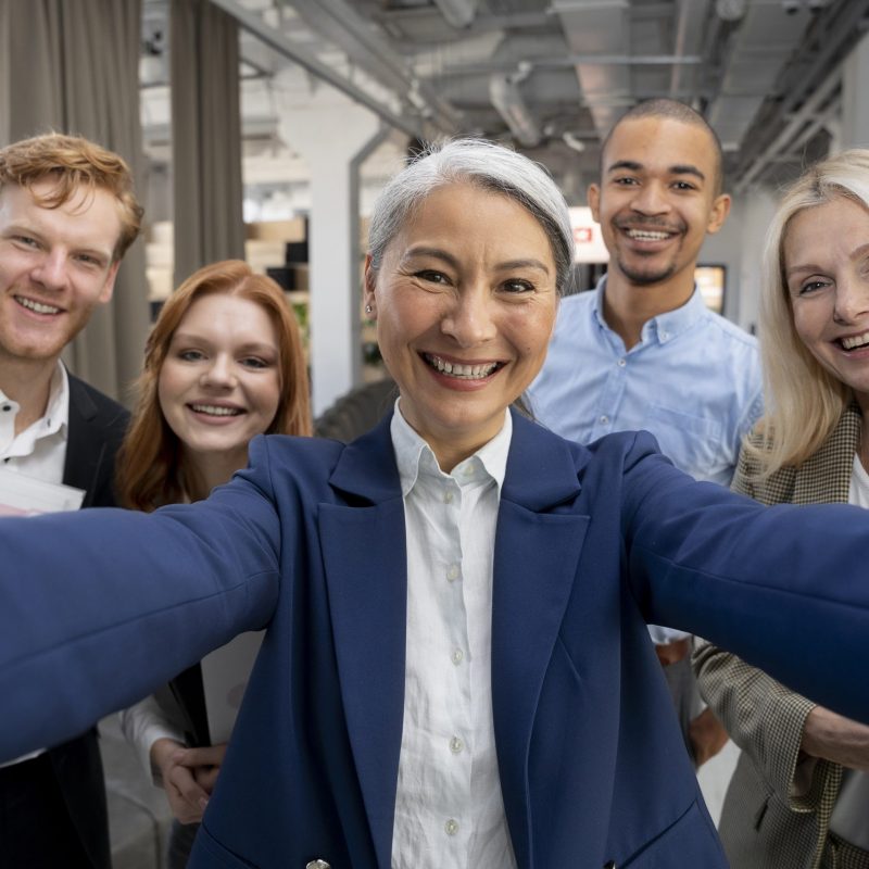 close-up-company-team-working